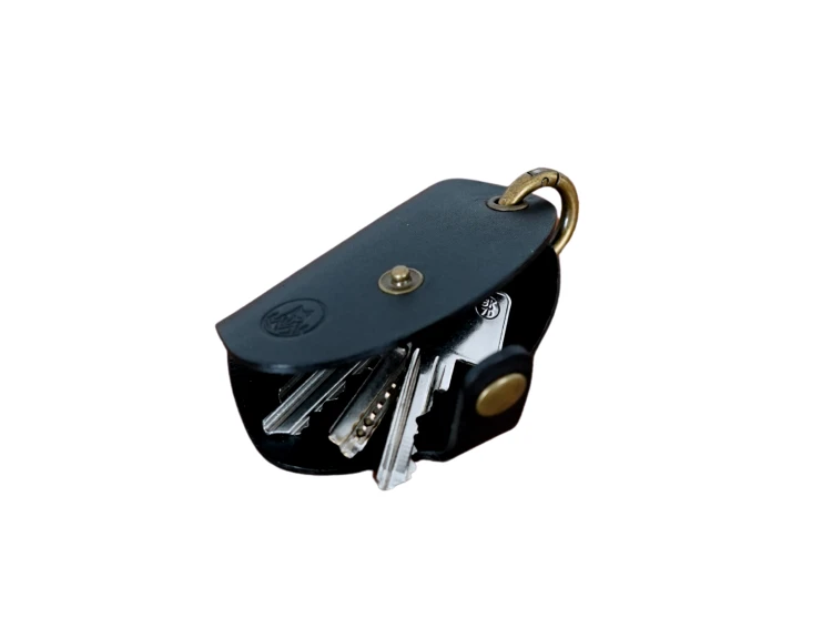 Czarne skórzane etui na klucze Rockleather z kluczami